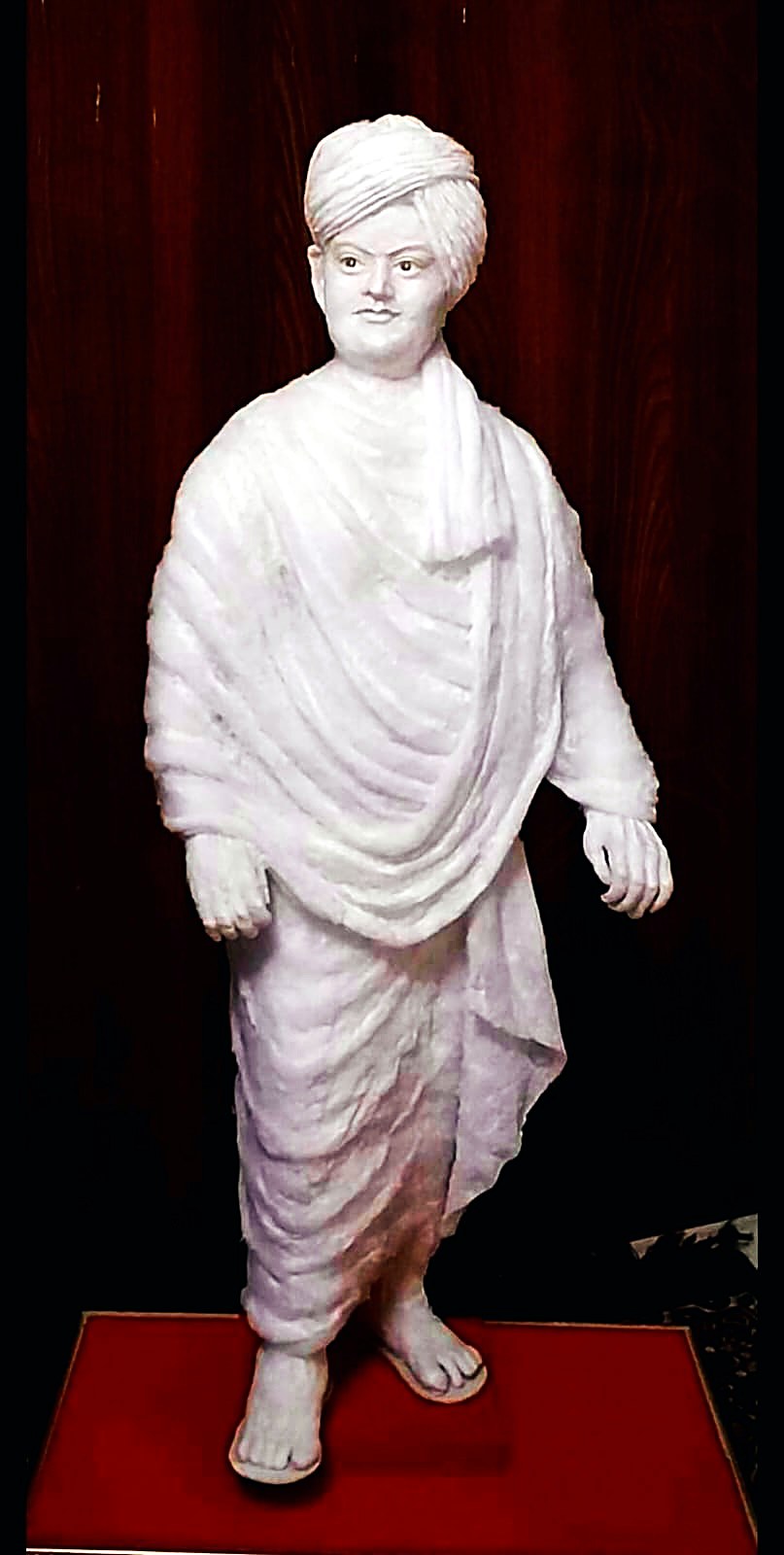 Swami Vivekananda cotton sculpture, standing figure